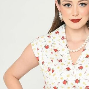 Magnolia Place White Holiday Print Tamara Blouse